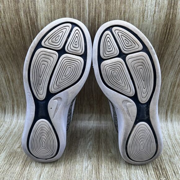 Nike LunarEpic Low Flyknit Women's Size 7‎ Oreo Black Running Shoes Sneakers - Picture 8 of 9